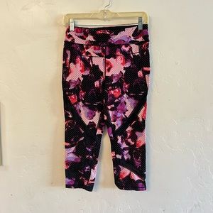 Calvin Klein Performance Pink Printed Cropped Athletic Leggings Medium
